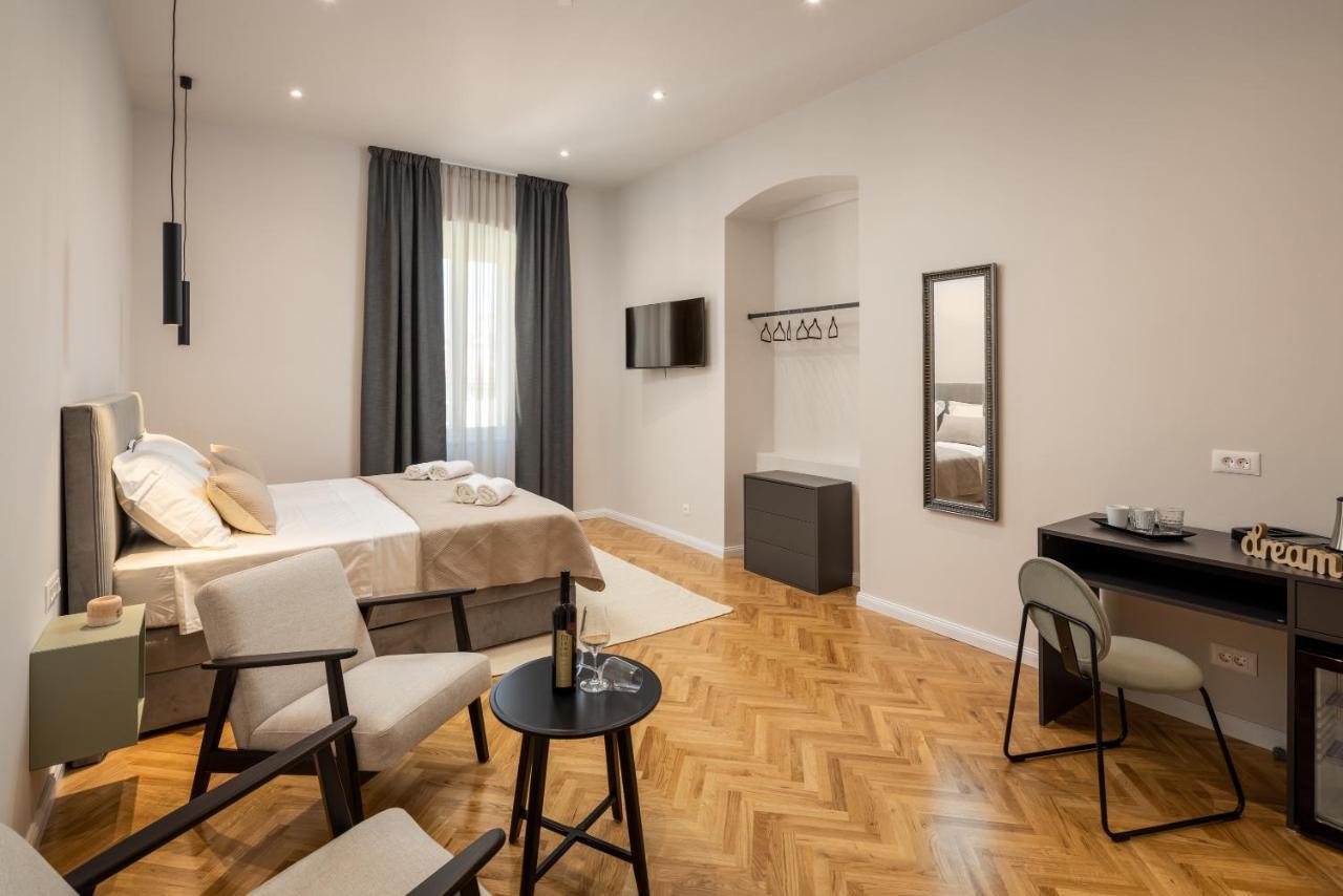 Boutique Lux Rooms Odello Split Old Town Exterior photo