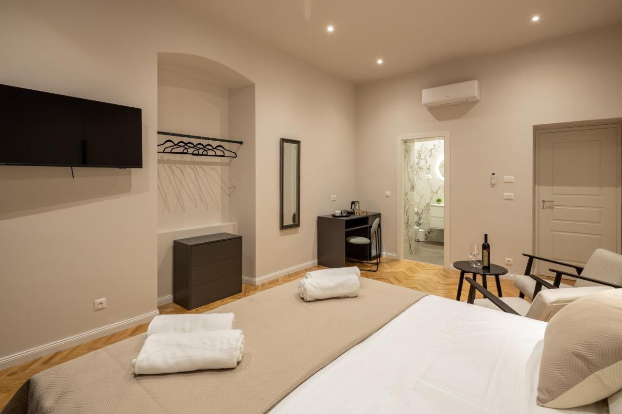 Boutique Lux Rooms Odello Split Old Town Exterior photo